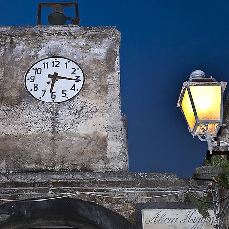 Bed and Breakfast Castello Di Casapozzano Aversa Exterior foto